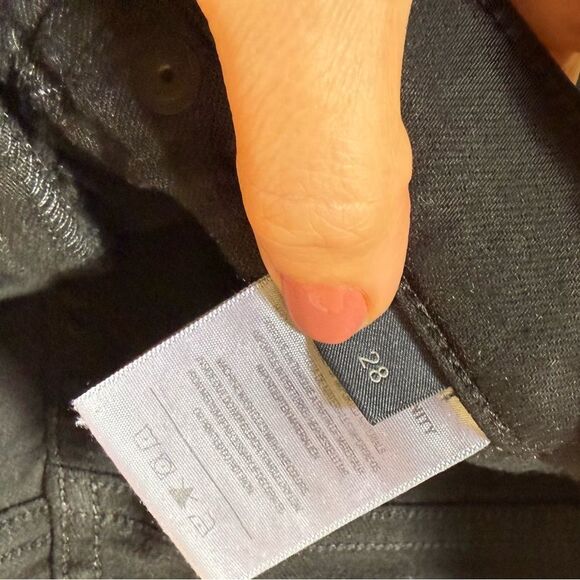 Citizens of Humanity Lilah High Rise Bootcut
In Black 28 - Picture 9 of 16